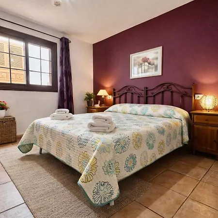 Villa Harmony House, *